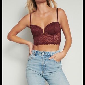 DYNAMITE MAROON LACE CORSET CROP TOP. BRAND NEW WITH TAGS.